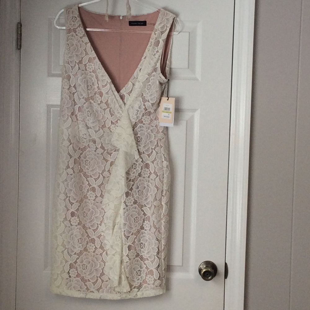 Lace ruffled sheath dress